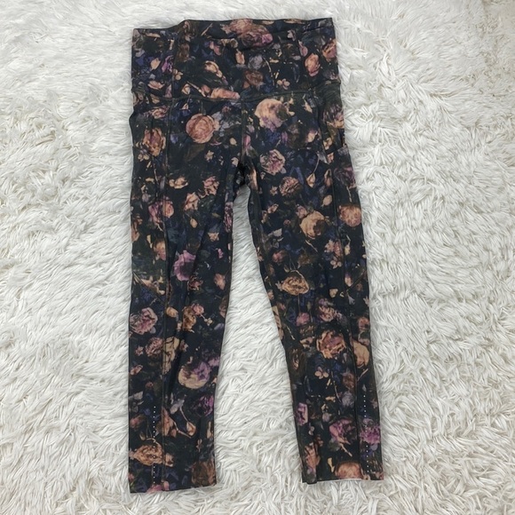 Lululemon Fast & Free Crop II Nulux 19" Peony Multi - Picture 1 of 5